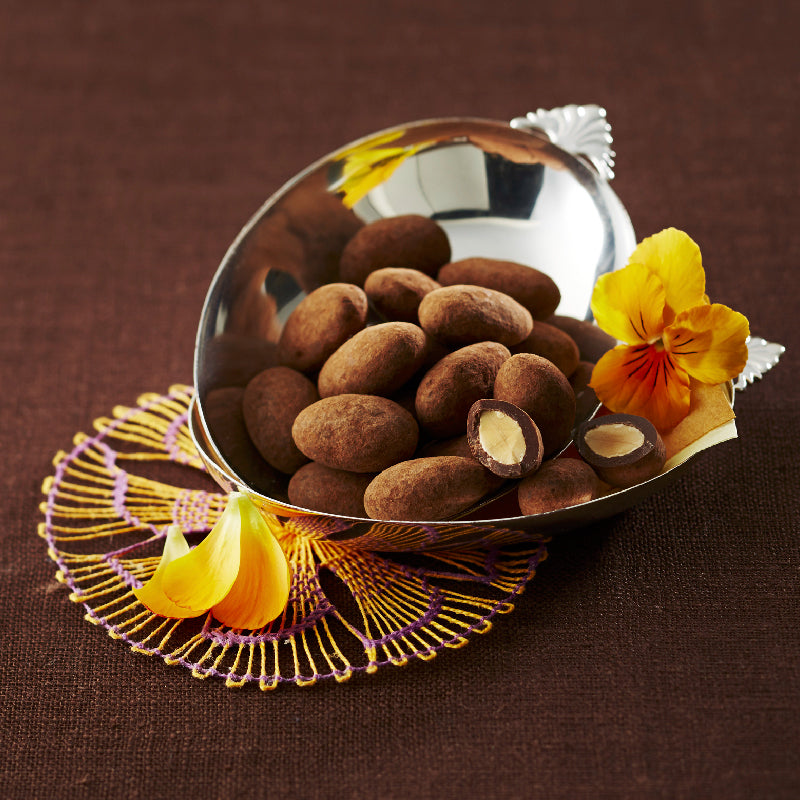 Amande Chocolat Milk - ROYCE' Chocolate Malaysia